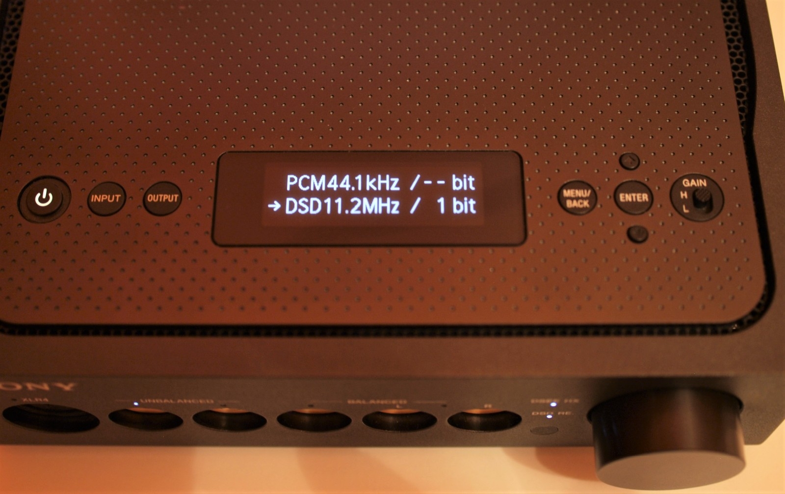 sony ta zh1es wyswietlacz remastering pcm441khz do dsd112mhz