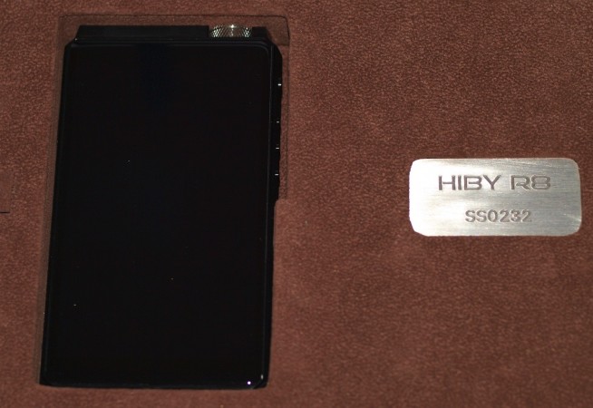 Hiby R8 SS LTE - walizeczka 5